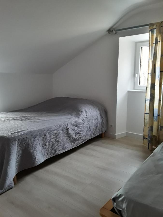Gite Le Jaya Saint-Georges-de-Luzençon Exterior foto